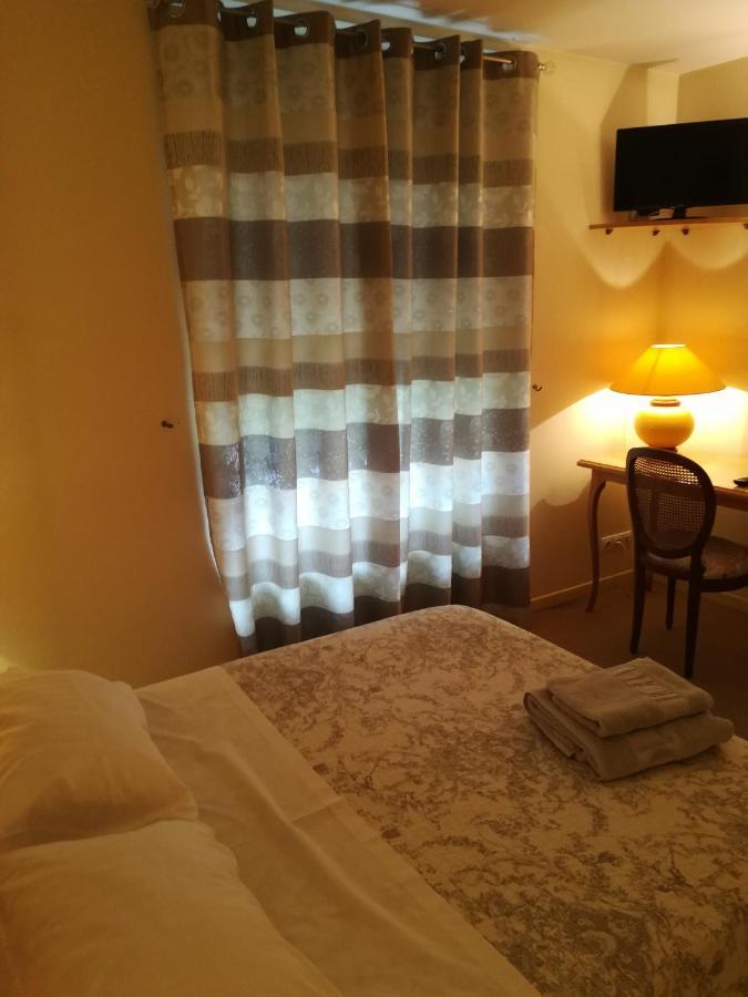 Hotel De La Place Liffol-le-Grand Экстерьер фото
