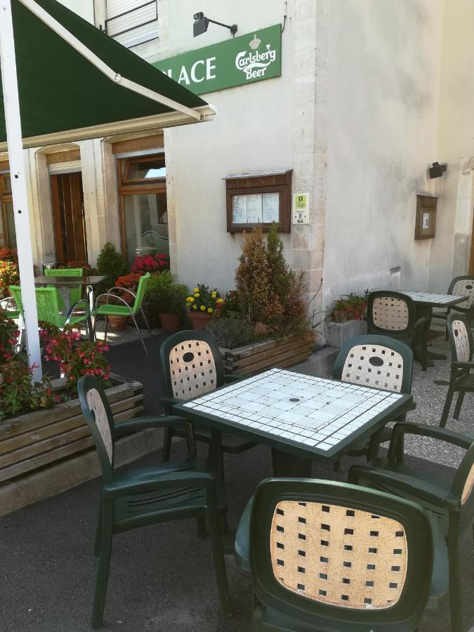 Hotel De La Place Liffol-le-Grand Экстерьер фото